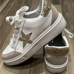 Vintage Havana size 9 White and Gold Glitter Women's Sneakers